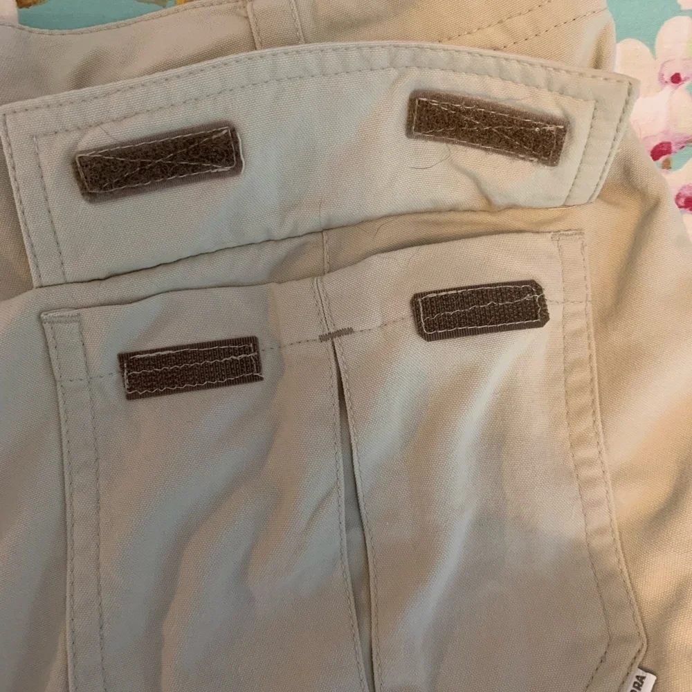 White Sierra High Rise Hiking Cargo Shorts Size 8 Tan Gorpcore Outdoor Bermuda
